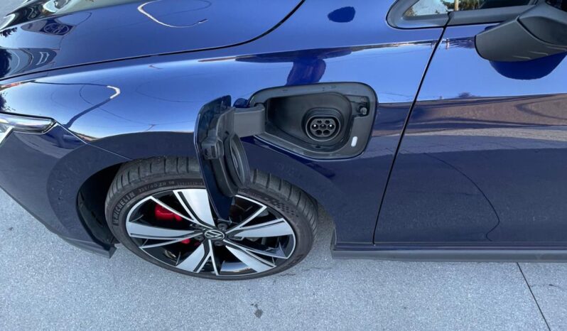 Volkswagen Golf GTe TSIe 245cv DSG lleno