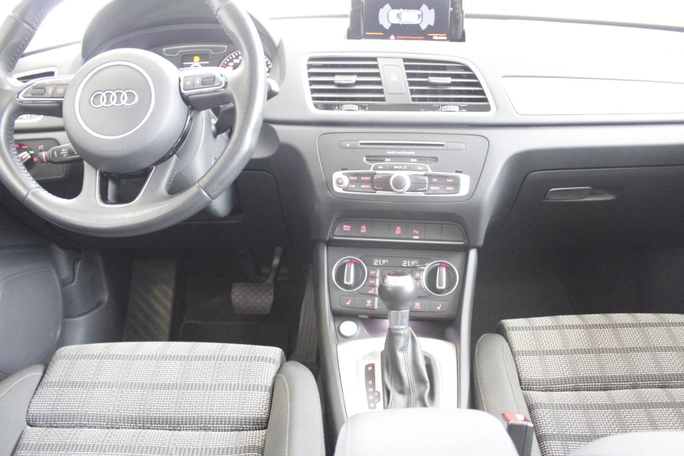 Audi Q3 2.0TDI 150 cv S-Tronic - SPORT Edition 