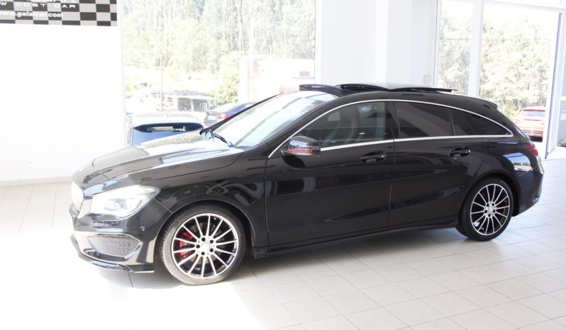 MERCEDES-BENZ Clase CLA CLA 220 d AMG Line Shooting Brake lleno