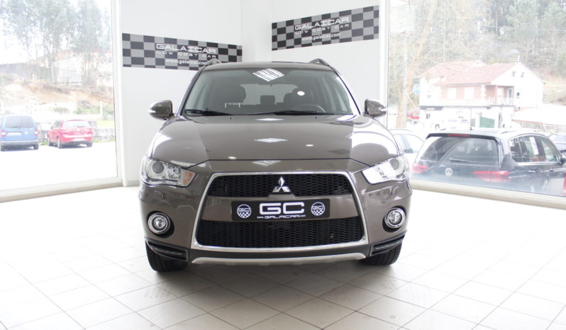 MITSUBISHI Outlander 220 DID 156 CV lleno