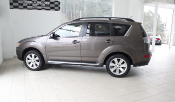 MITSUBISHI Outlander 220 DID 156 CV lleno