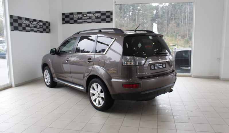 MITSUBISHI Outlander 220 DID 156 CV lleno