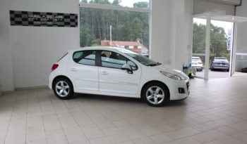 PEUGEOT 207 plus 1.4 HDI lleno