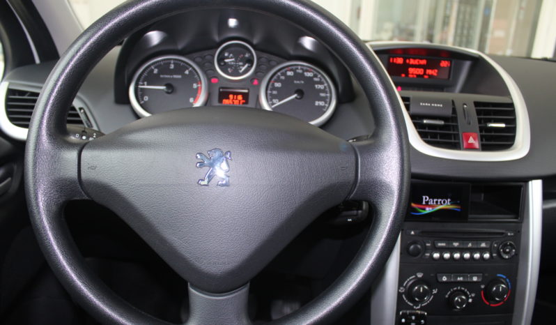 PEUGEOT 207 plus 1.4 HDI lleno