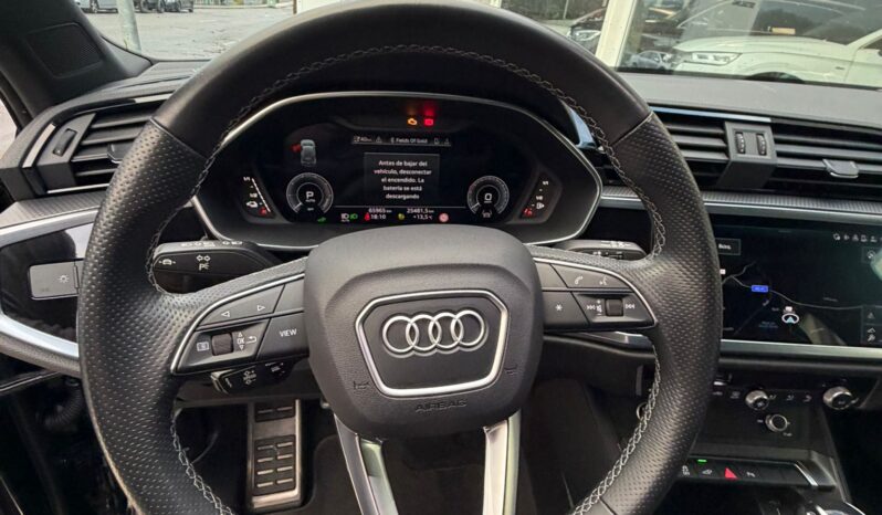 Audi Q3 45 TFSIe Stronic Black Line lleno