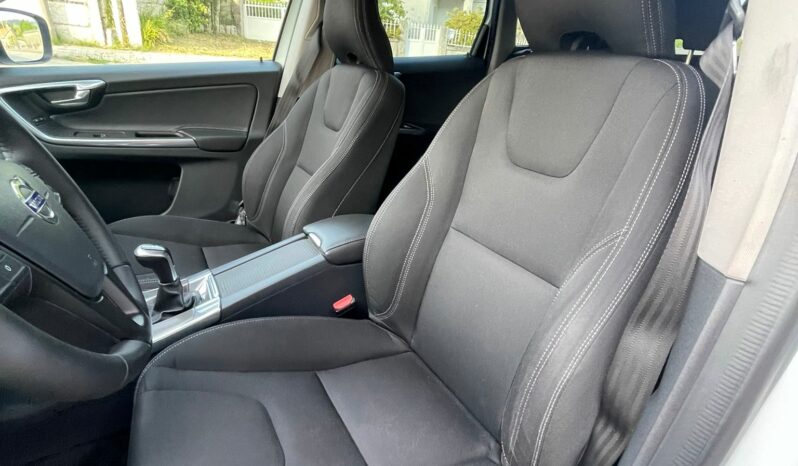 Volvo XC60 2.0 D3 Momentm lleno