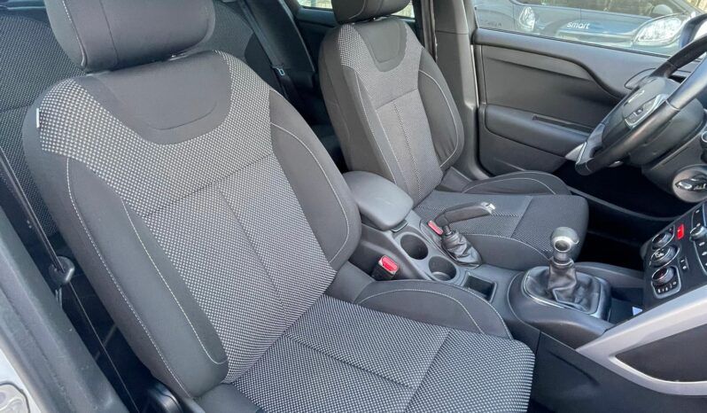 Citroen DS4 1.6 BLUE HDI DESIRE lleno