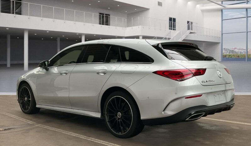 Mercedes Benz CLA 250e Shooting Break AMG lleno