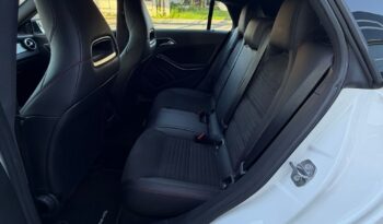 MERCEDES-BENZ Clase CLA CLA 220 d Shooting Brake lleno