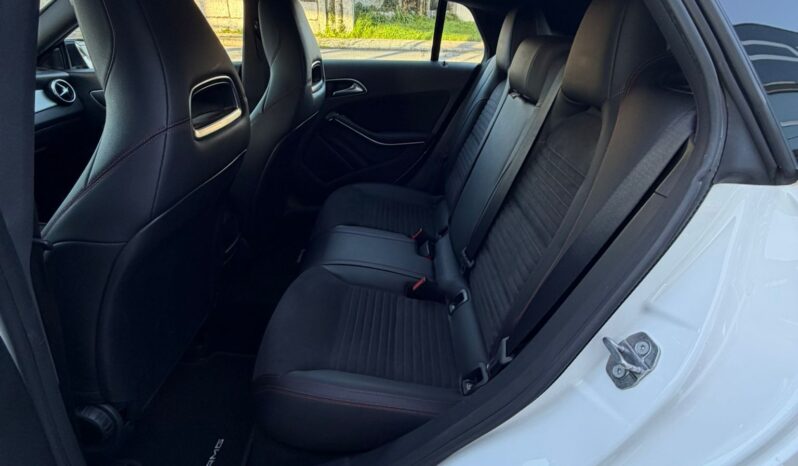 MERCEDES-BENZ Clase CLA CLA 220 d Shooting Brake lleno