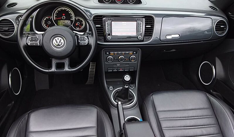VOLKSWAGEN Beetle Cabrio 2.0 TDI 140cv Sport lleno