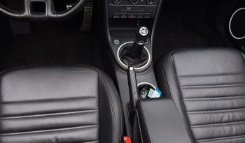 VOLKSWAGEN Beetle Cabrio 2.0 TDI 140cv Sport lleno