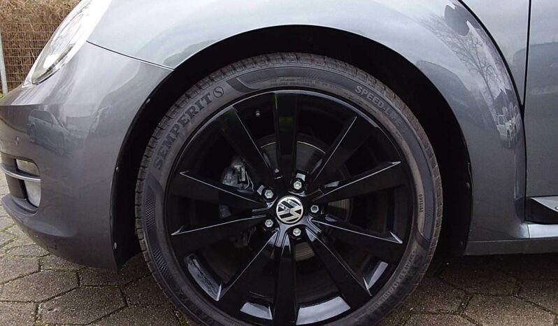 VOLKSWAGEN Beetle Cabrio 2.0 TDI 140cv Sport lleno