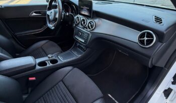 MERCEDES-BENZ Clase CLA CLA 220 d Shooting Brake lleno