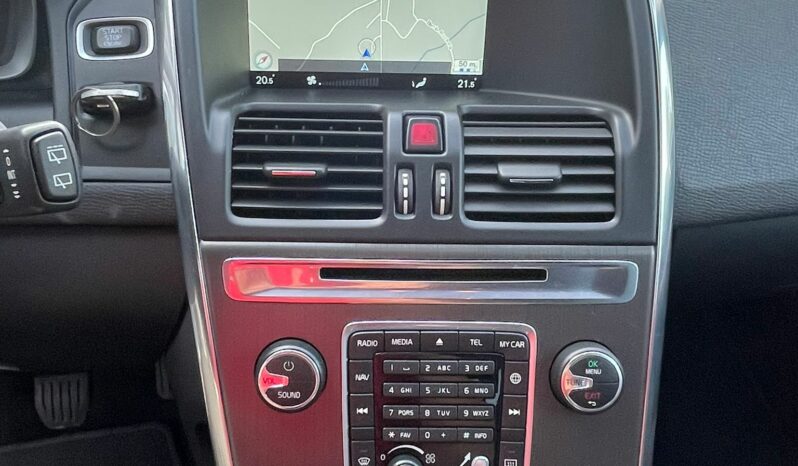 Volvo XC60 2.0 D3 Momentm lleno
