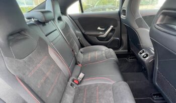 Mercedes Benz CLA 250e AMG lleno