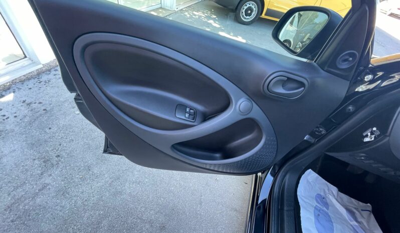 Smart Fourfor 81cv EQ lleno