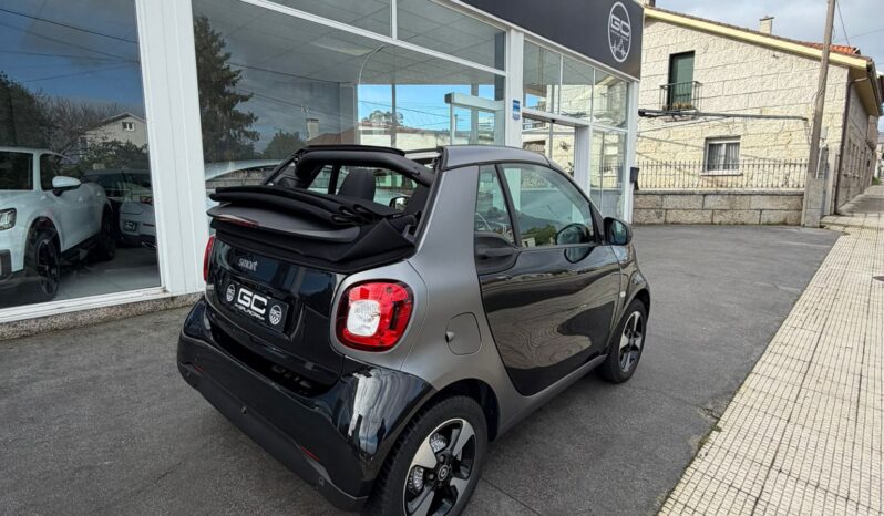 Smart FourTwo EQ Cabrio 60Kw 82cv lleno