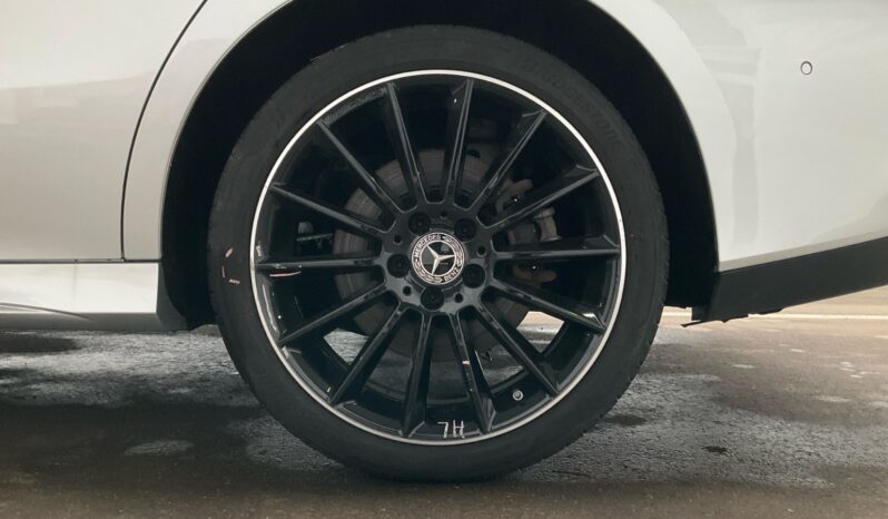 Mercedes Benz CLA 250e Shooting Break AMG lleno