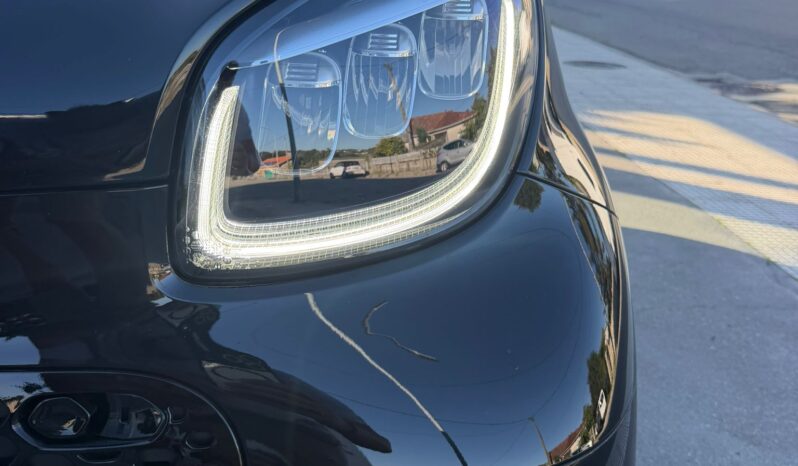 SMART fortwo 60kW81CV EQ cabrio lleno