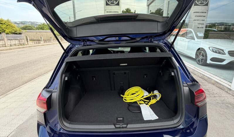 VOLKSWAGEN Golf GTE 1.4 TSI DSG lleno