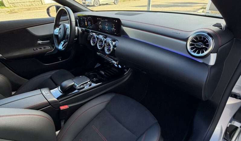 Mercedes Benz CLA 250e Shooting Break AMG lleno