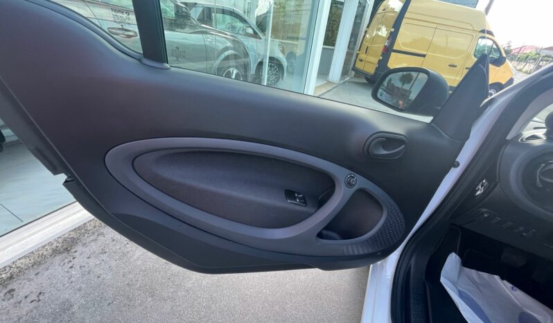 Smart Fortwo 81cv EQ lleno