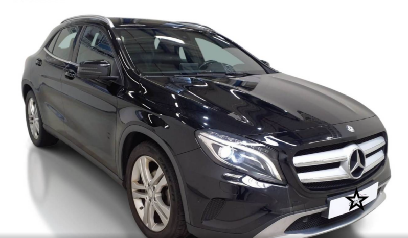 Mercedes Benz GLA 180 URBAN 2015 lleno