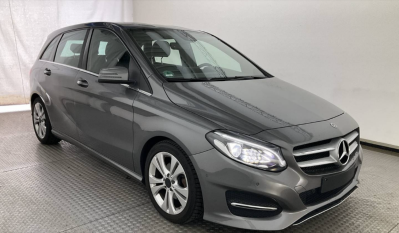 MERCEDES-BENZ Clase B B 180 lleno
