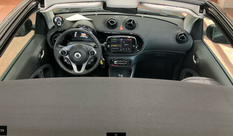 SMART fortwo 60kW81CV EQ cabrio lleno