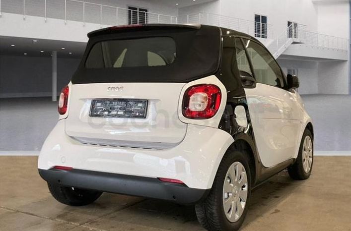 SMART fortwo 60kW81CV EQ cabrio lleno