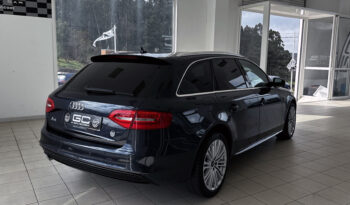 A4 Avant 2.0 TDI 150cv S line edition lleno