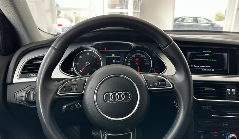 A4 Avant 2.0 TDI 150cv S line edition lleno