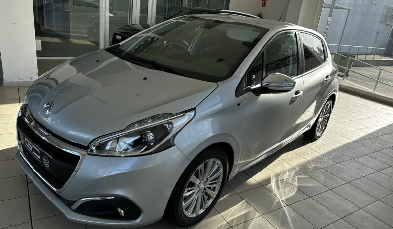 PEUGEOT 208 5P STYLE 1.6 BlueHDi 73KW 100CV lleno