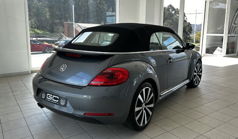 VOLKSWAGEN Beetle Cabrio 2.0 TDI 140cv Sport lleno