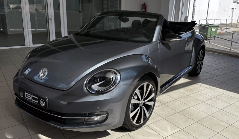 VOLKSWAGEN Beetle Cabrio 2.0 TDI 140cv Sport lleno