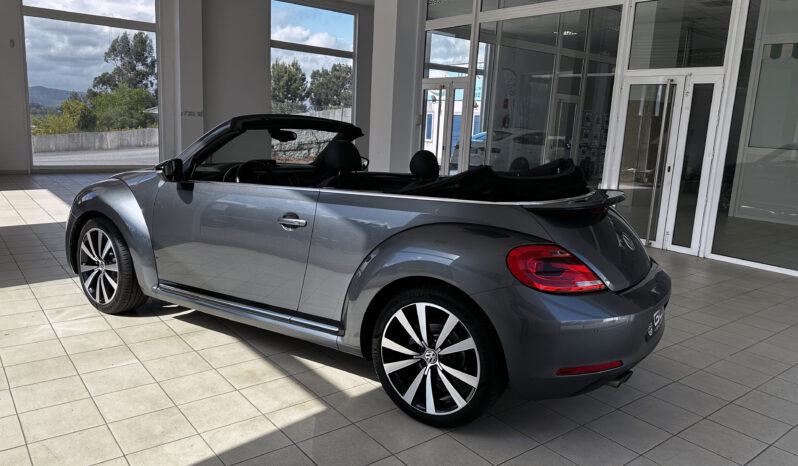 VOLKSWAGEN Beetle Cabrio 2.0 TDI 140cv Sport lleno