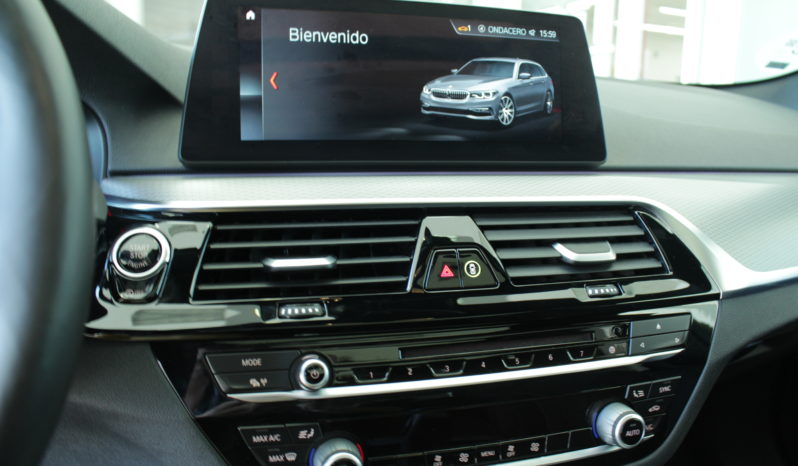 BMW Serie 5 520dA xDrive Touring lleno