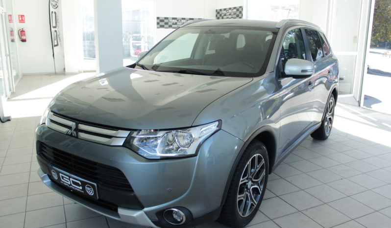 MITSUBISHI Outlander 220 DID Motion Auto 4WD lleno