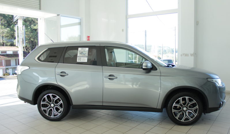 MITSUBISHI Outlander 220 DID Motion Auto 4WD lleno