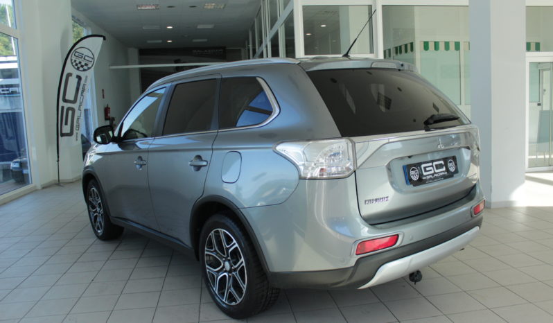 MITSUBISHI Outlander 220 DID Motion Auto 4WD lleno