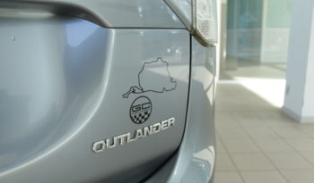 MITSUBISHI Outlander 220 DID Motion Auto 4WD lleno