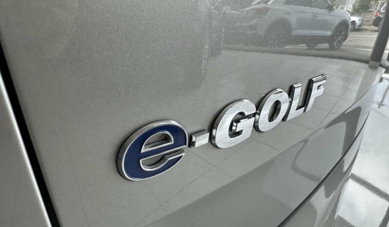 VOLKSWAGEN GOLF eGOLF e Power 136cv lleno