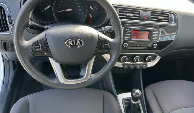 KIA Rio 1.2 CVVT 84CV Concept lleno