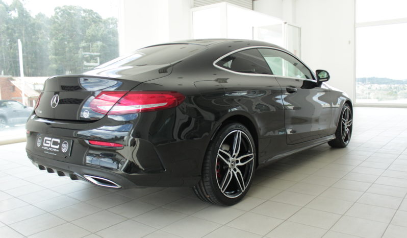 MERCEDES CLASEC 220D AMG COUPE lleno