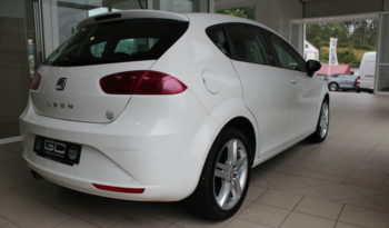 SEAT LEON 1.6 TDI 105CV lleno