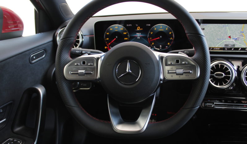 MERCEDES-BENZ Clase A 220 lleno