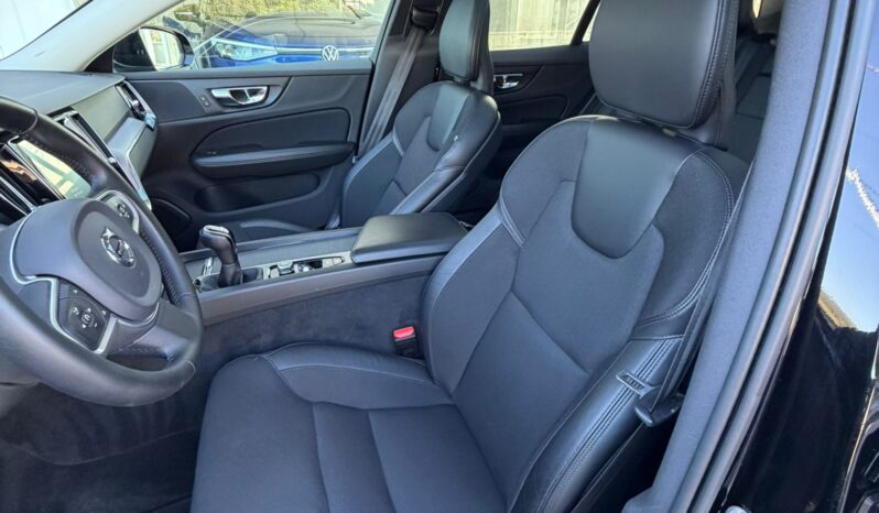 VOLVO V60 2.0 D4 Momentum lleno