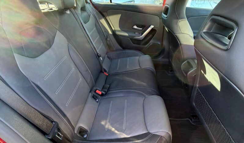 Mercedes Benz a 250 e 2021 lleno