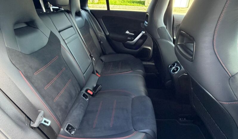 Mercedes Benz CLA 250e Shooting Break AMG lleno
